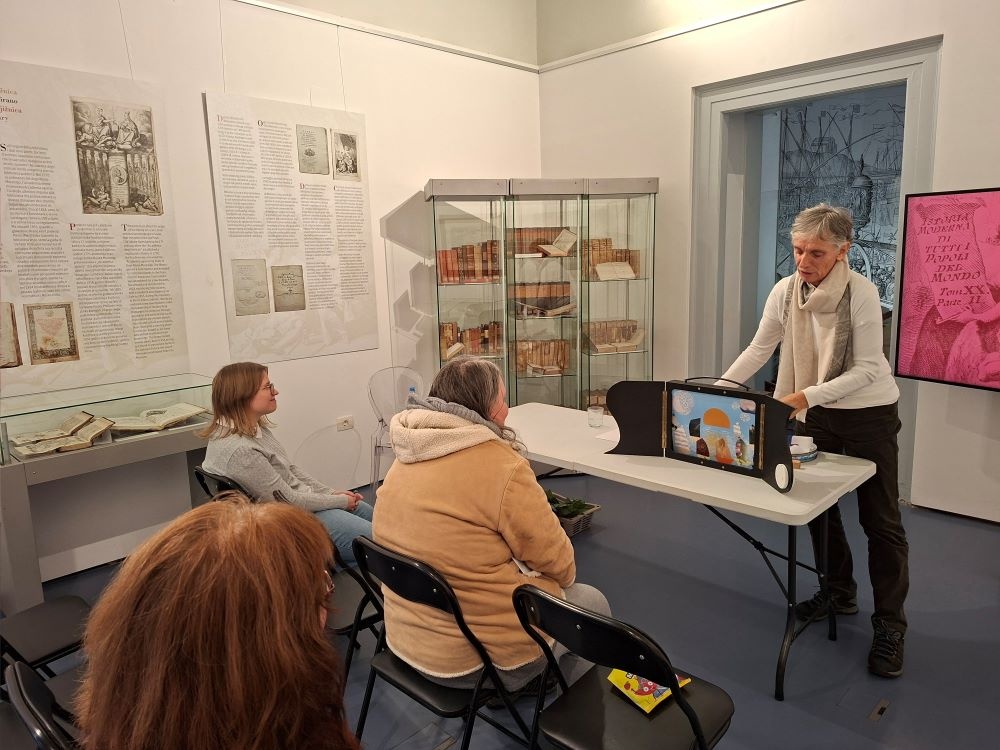 Špela Pahor at the Kamishibai presentation