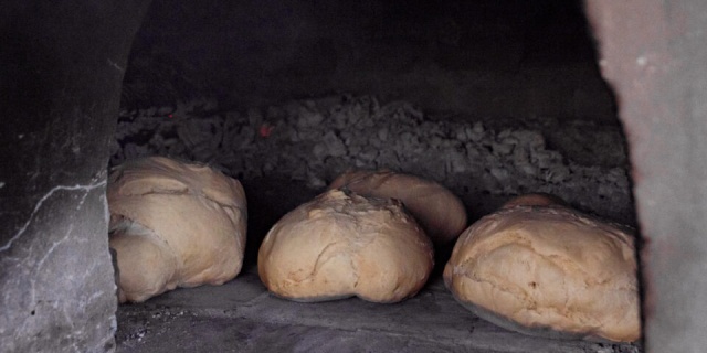 Salt Pans Cuisine - baking of bread
