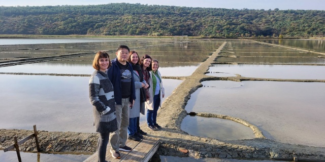 Prof. Zhou Weiqiang iz Hongkonškega  palačnega muzeja  v našem Muzeju solinarstva 